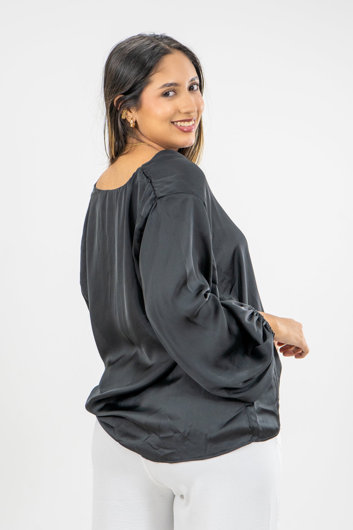 BLUSA AIDA - COLOR NEGRO