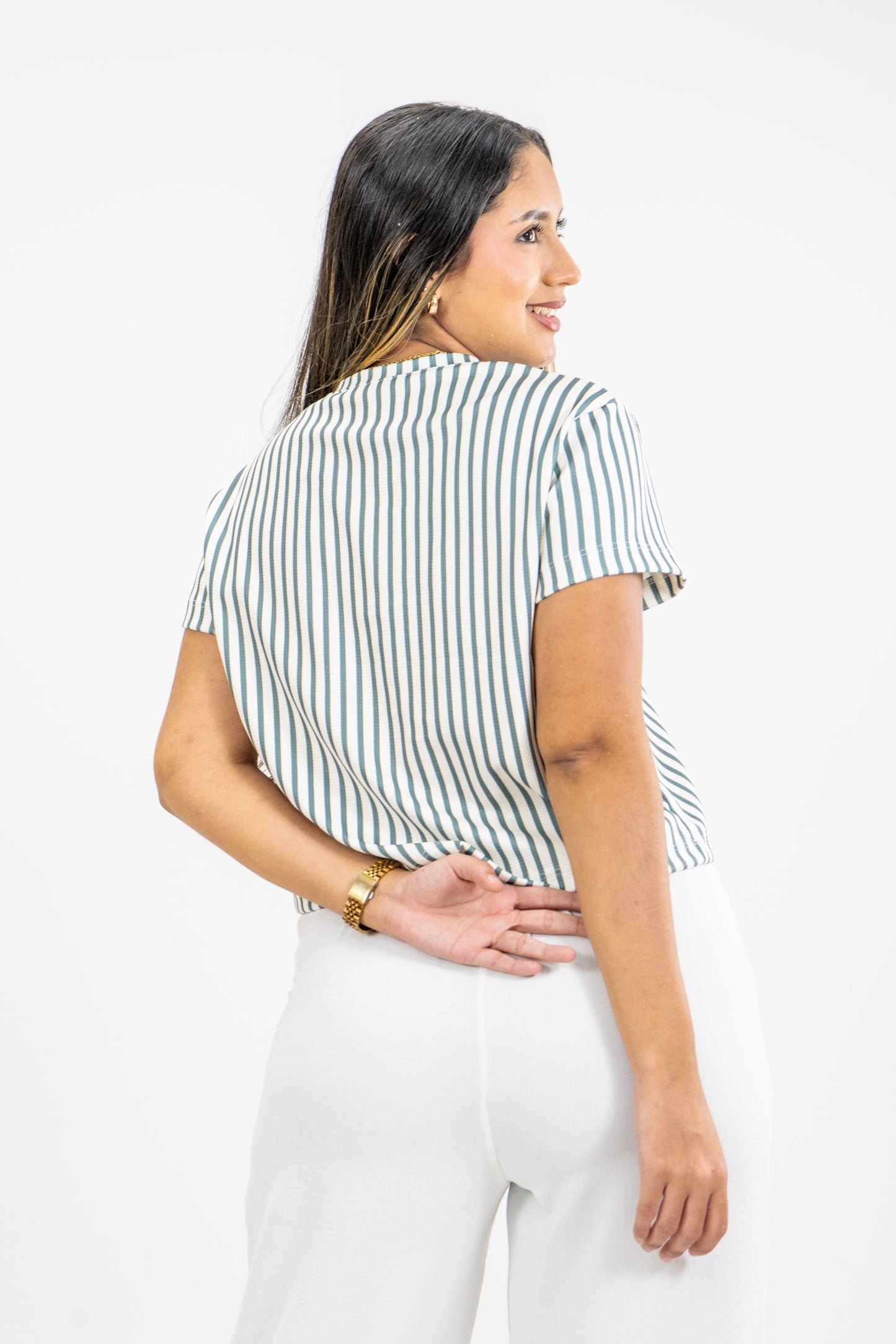 CAMISETA EN MALLA - COLOR VERDE