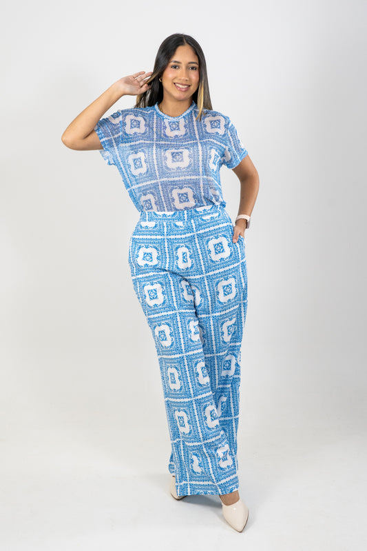 CAMISETA EN MALLA - COLOR AZUL