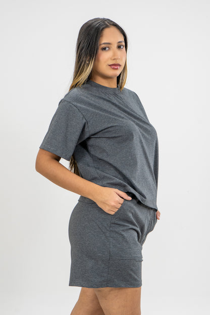 SHORT CRISTAL - COLOR GRIS OSCURO