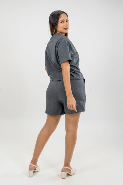 SHORT CRISTAL - COLOR GRIS OSCURO