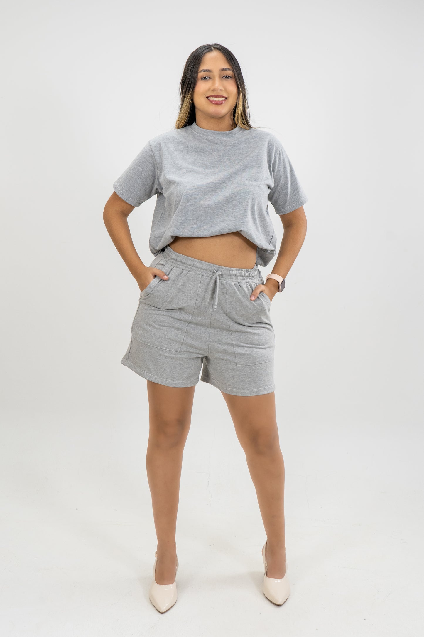 SHORT CRISTAL - COLOR GRIS