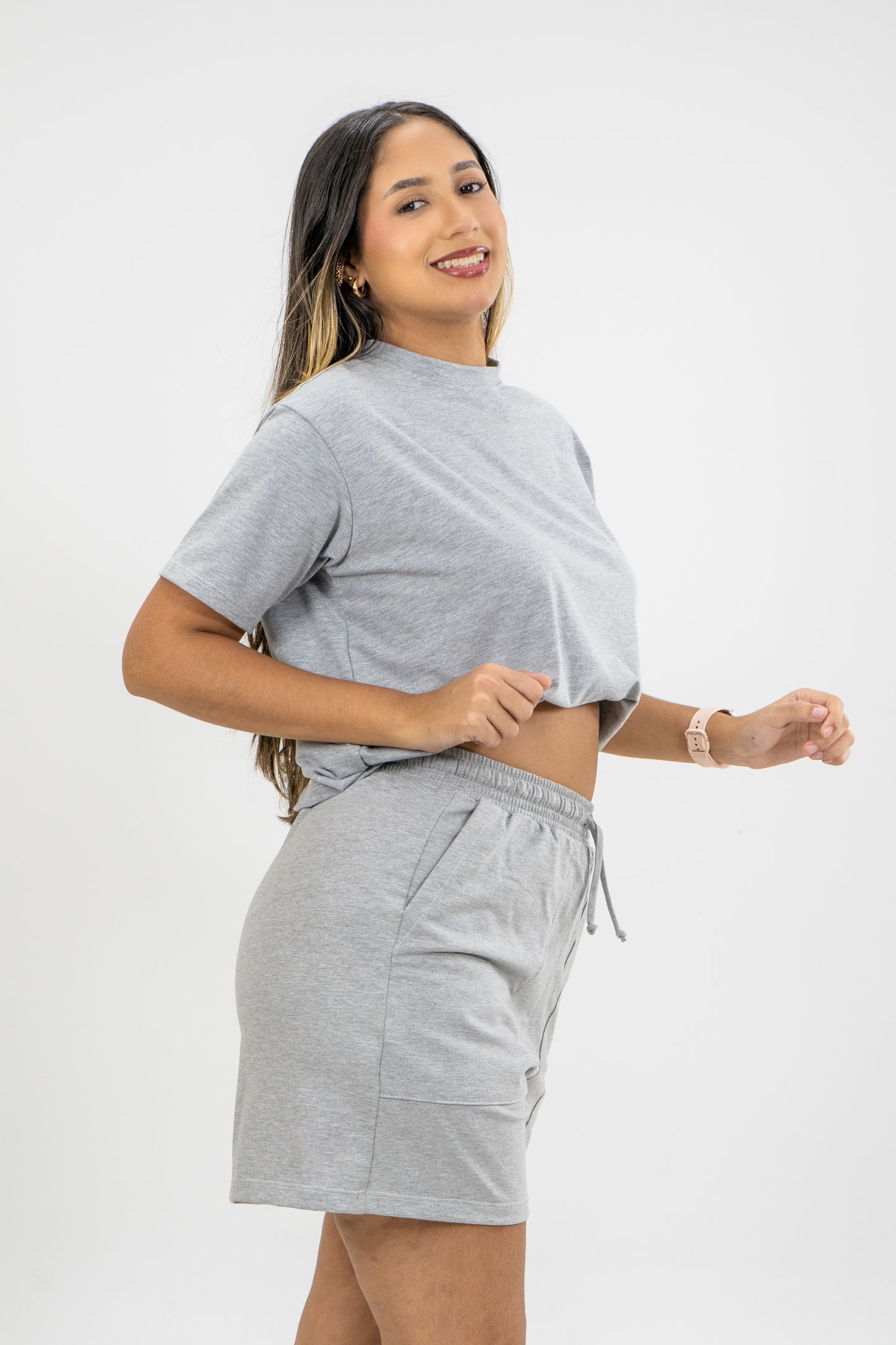 SHORT CRISTAL - COLOR GRIS