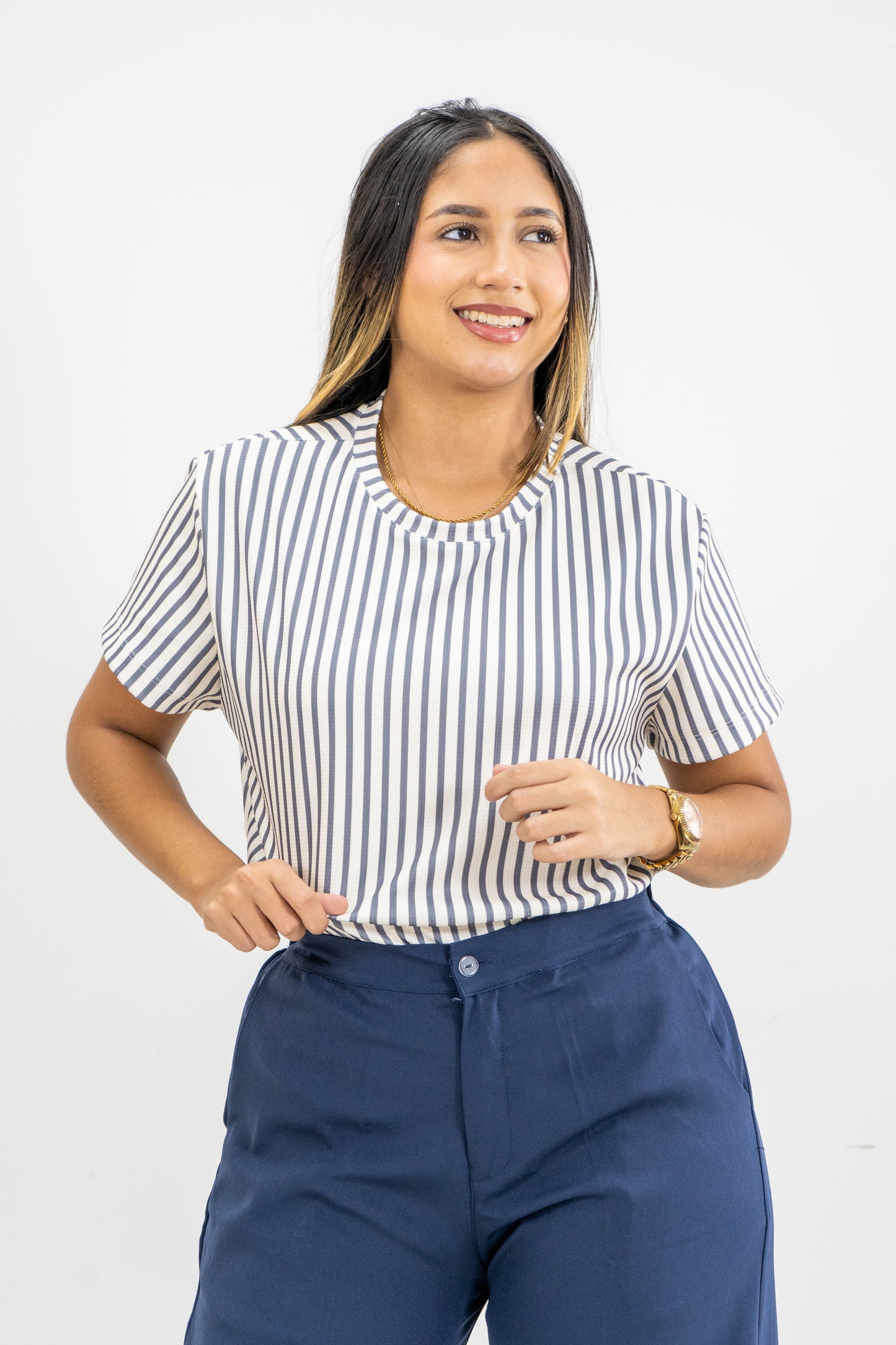 CAMISETA EN MALLA - COLOR GRIS