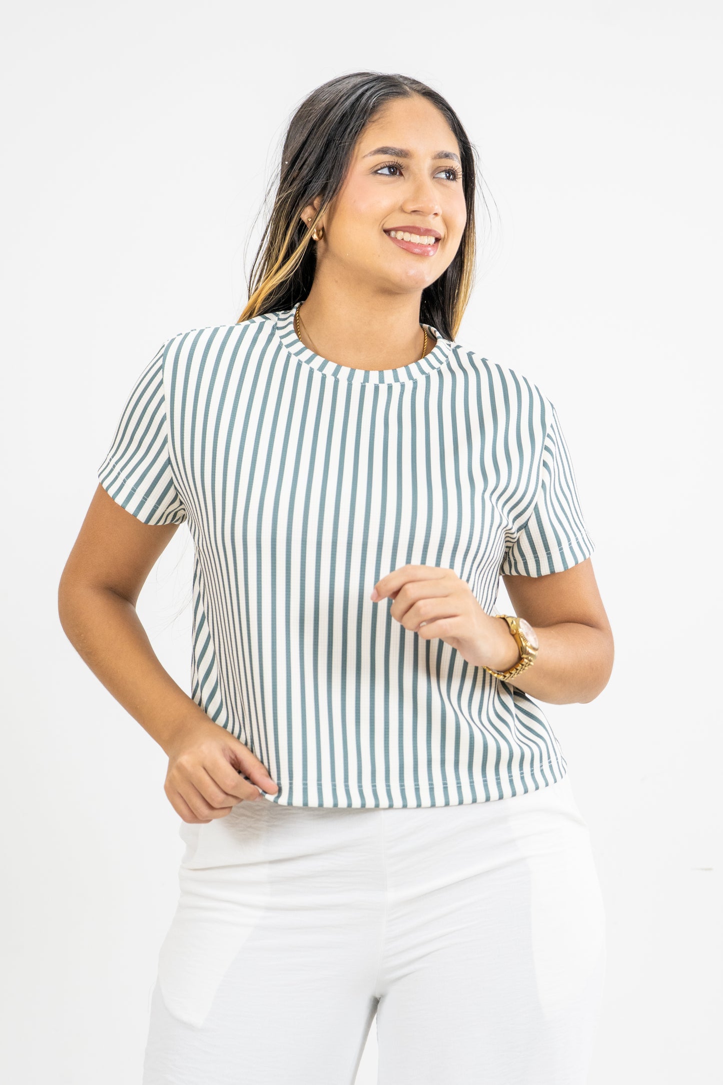 CAMISETA EN MALLA - COLOR VERDE