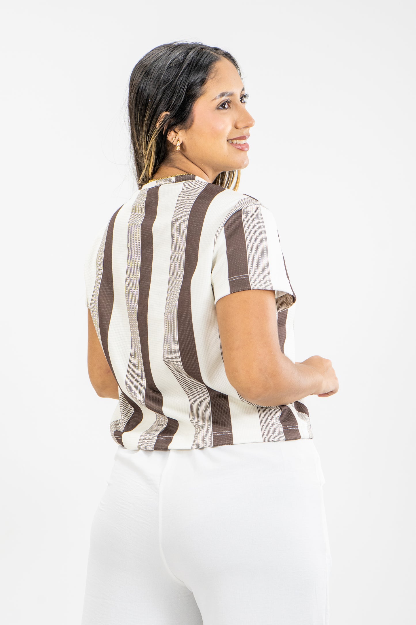 CAMISETA EN MALLA - COLOR MARRON