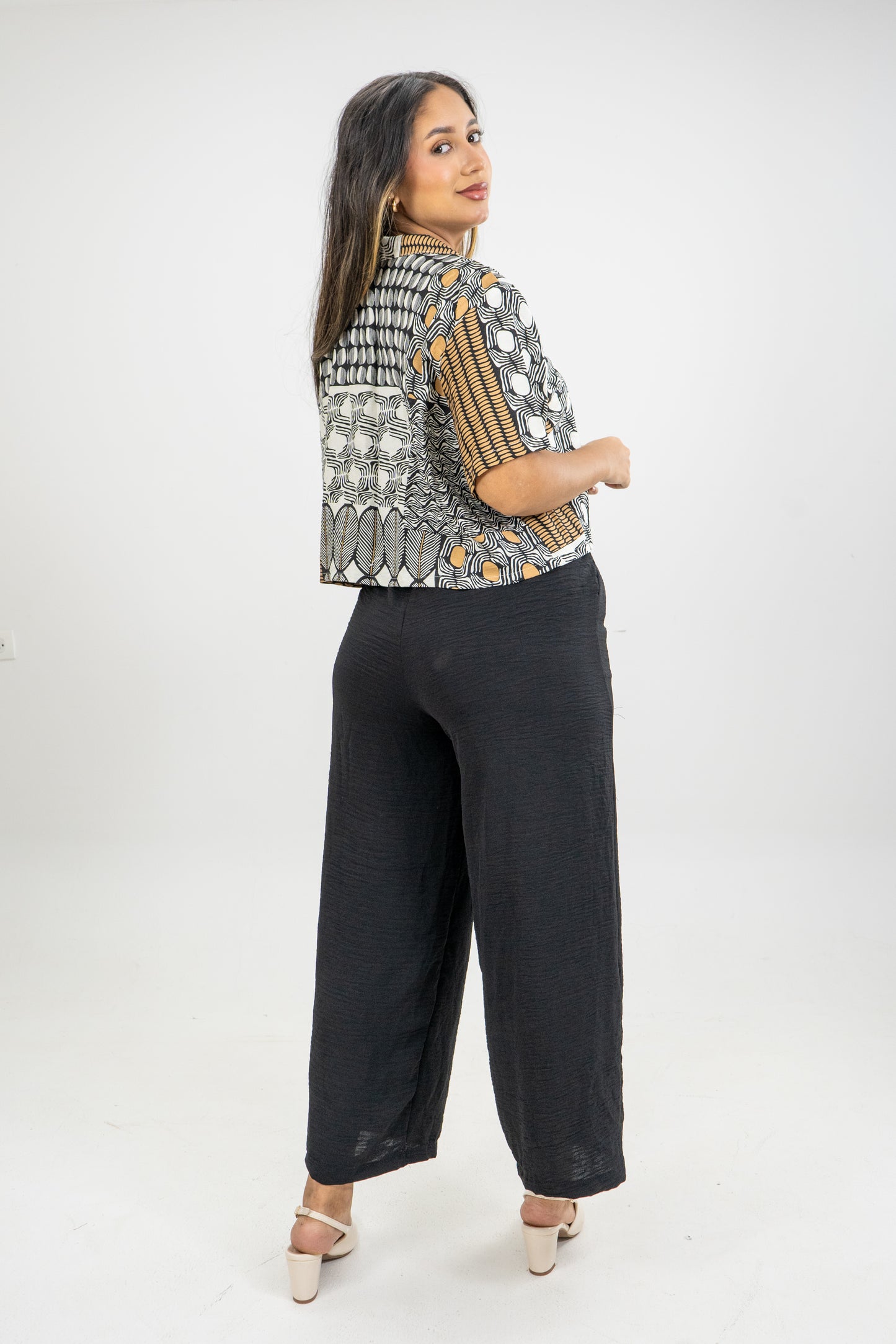 BLUSA VIVI- COLOR BEIGE