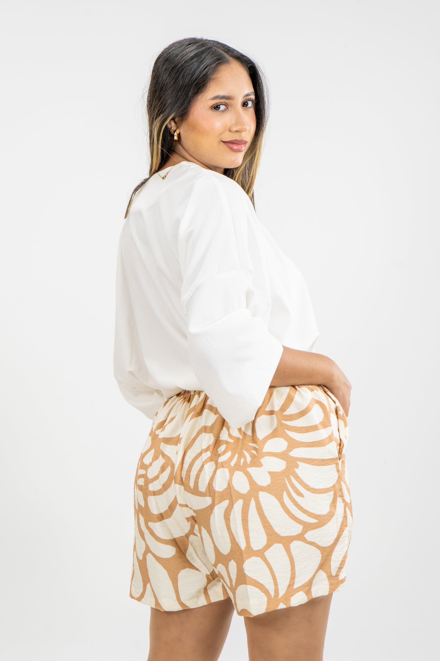 SHORT HADDI - COLOR BEIGE