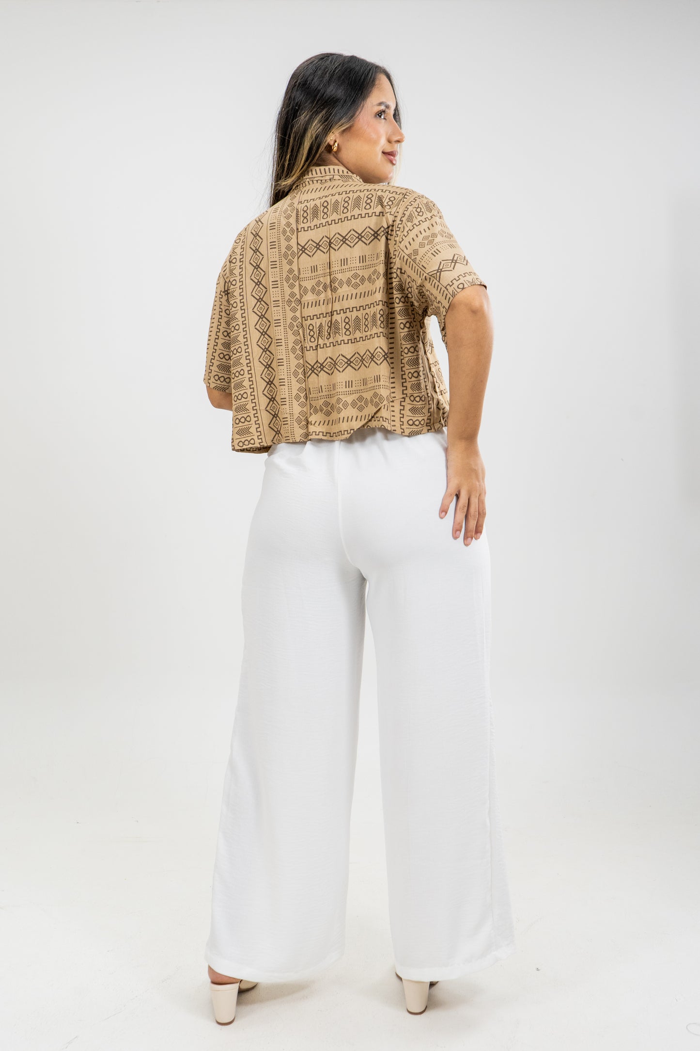 BLUSA VIVI- COLOR BEIGE